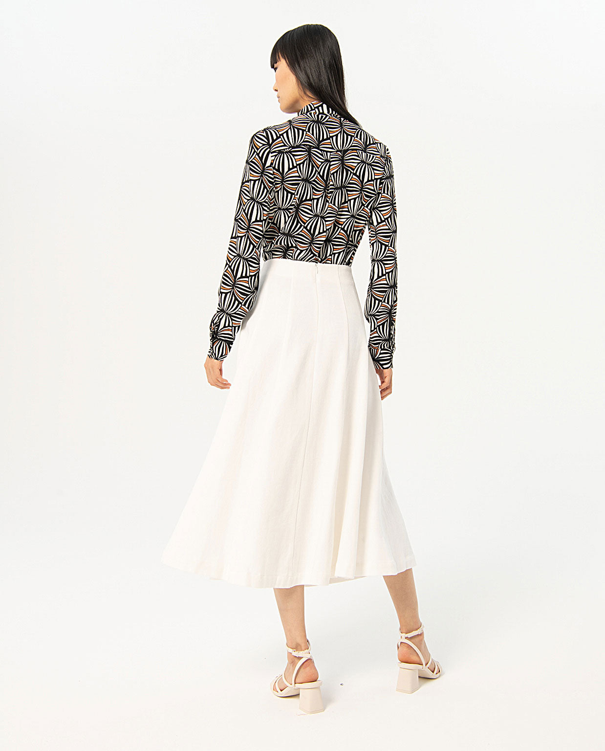 SEAMED CAPE SKIRT