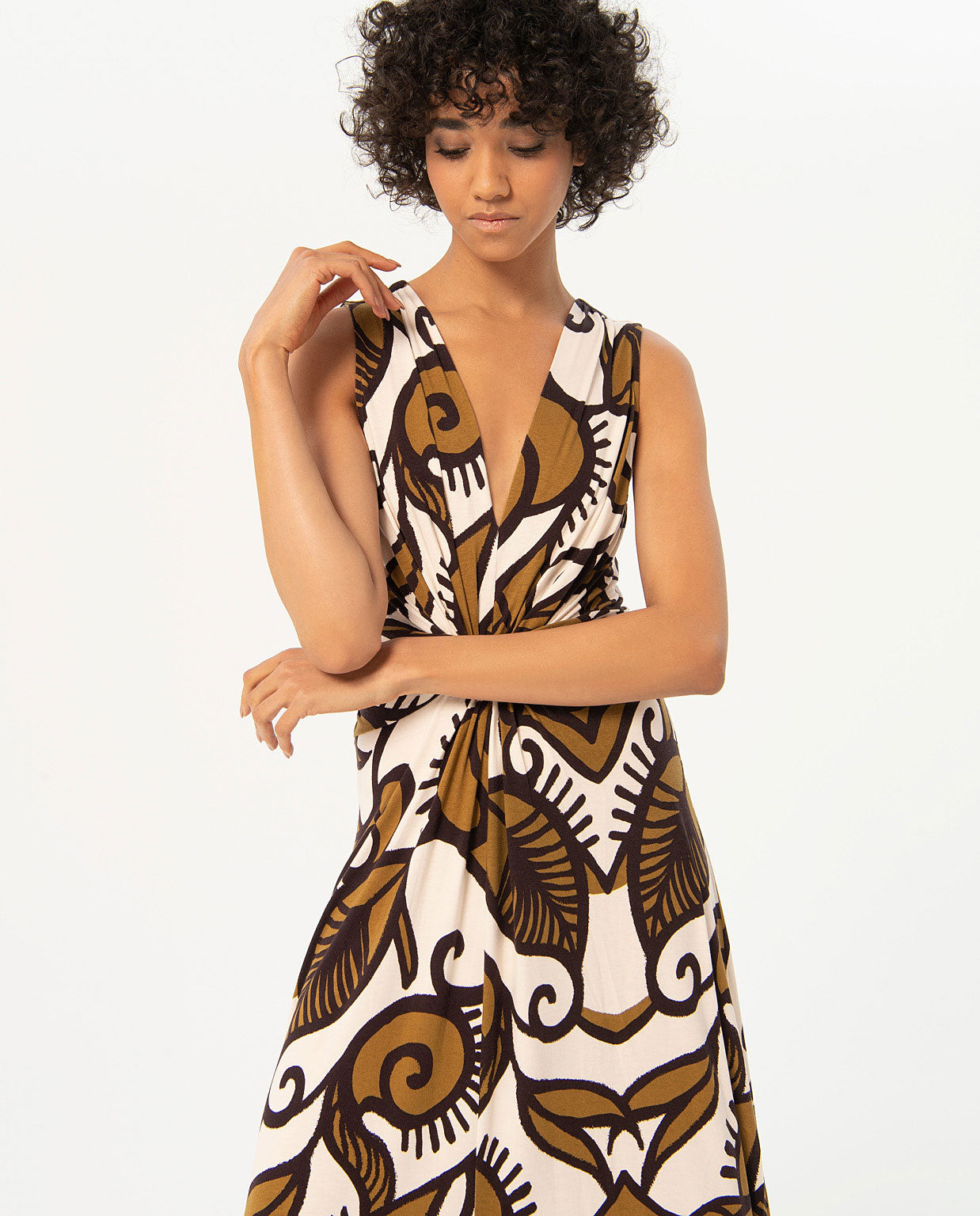 LONG SLEEVELESS DRESS